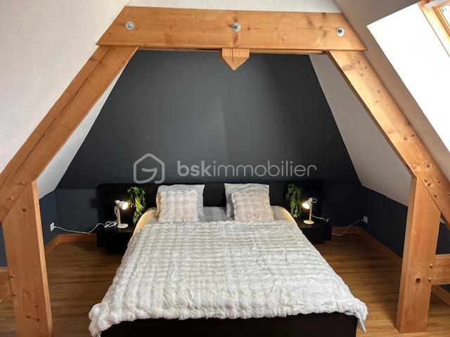 Maison - 262 m² - 6 pièces