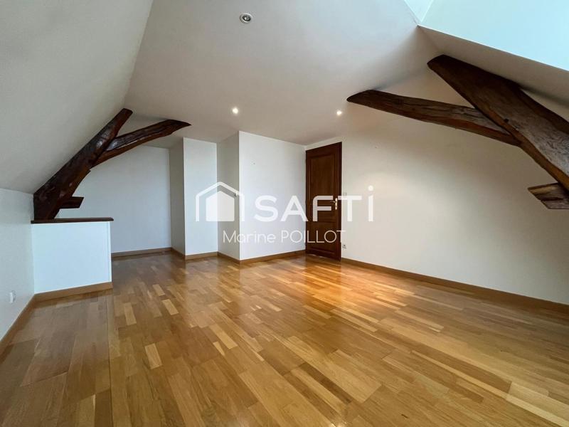 Maison - 194 m² - 9 pièces