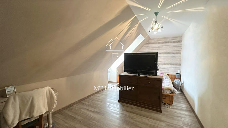 Maison - 104 m² - 5 pièces