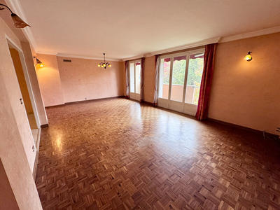 Appartement - 97 m² - 5 pièces