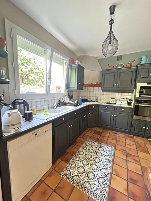 Villa - 202 m² - 7 pièces