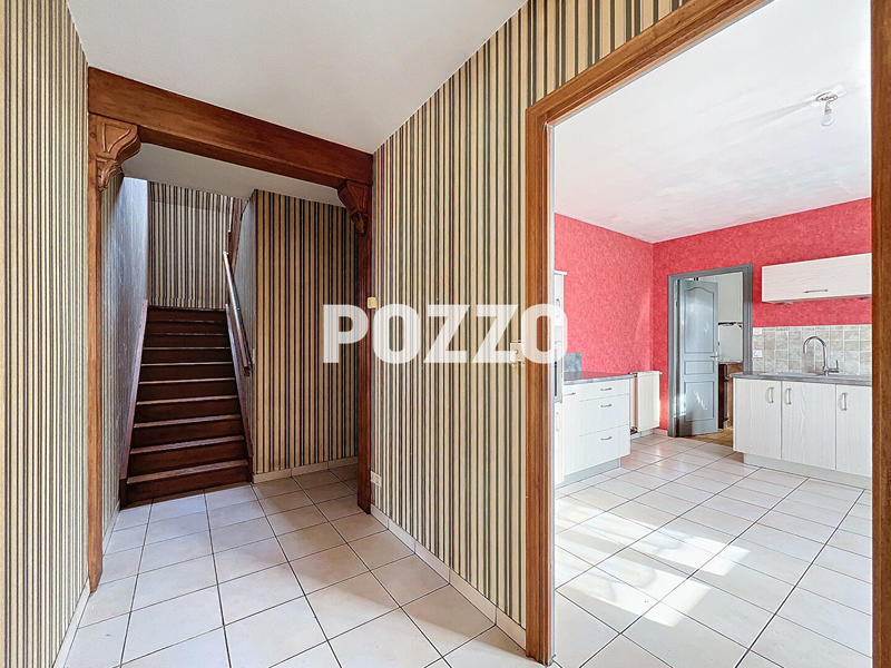 Maison - 159 m² - 6 pièces