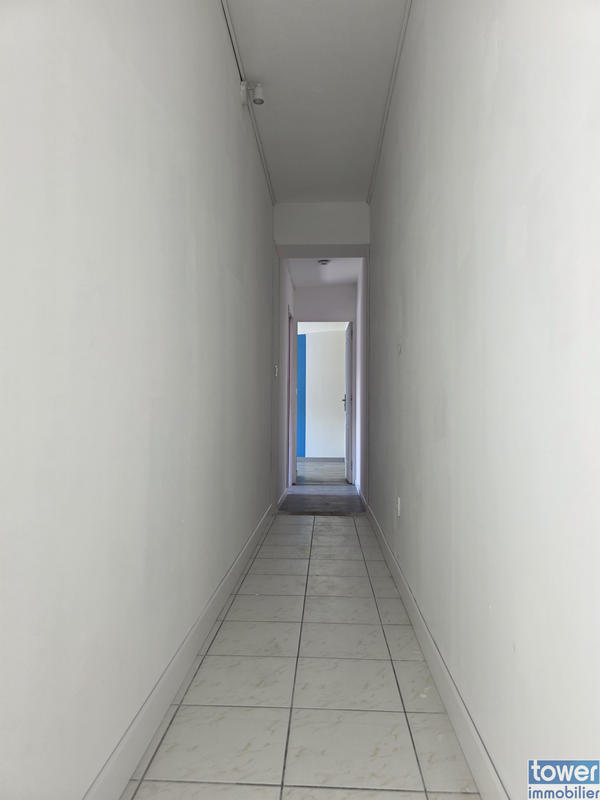 Maison - 92 m² - 5 pièces