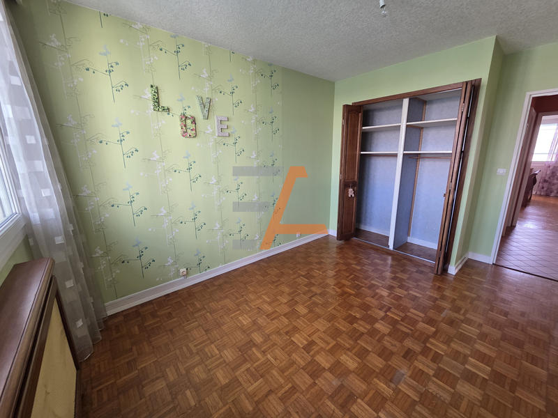 Appartement - 105 m² - 5 pièces