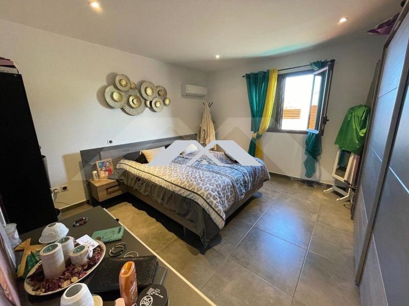 Maison - 111 m² - 4 pièces