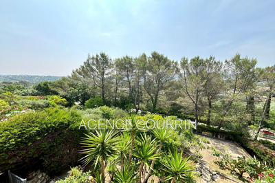 Maison - 167 m² - 5 pièces