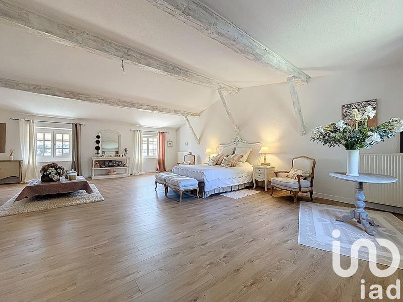 Maison - 350 m² - 12 pièces