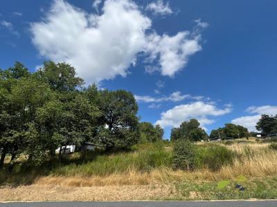 Terrain constructible - 931 m²