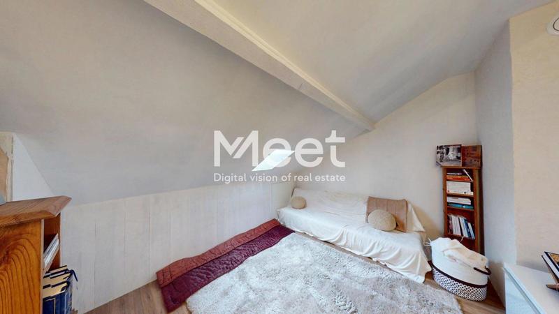 Maison - 220 m² - 6 pièces