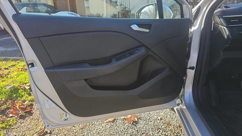 Renault Clio 1.6 E-Tech 145 Edc6 Lutecia