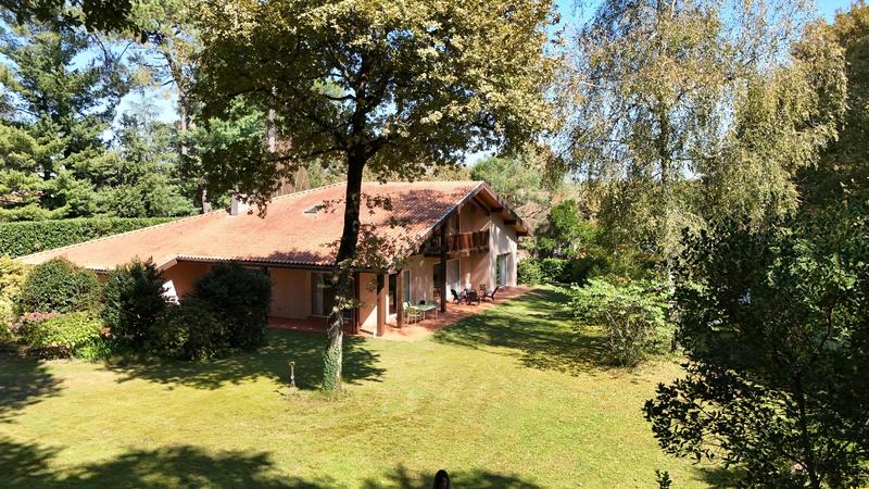 Maison d'architecte - 212 m² - 8 pièces