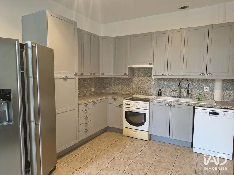 Appartement - 80 m² - 3 pièces