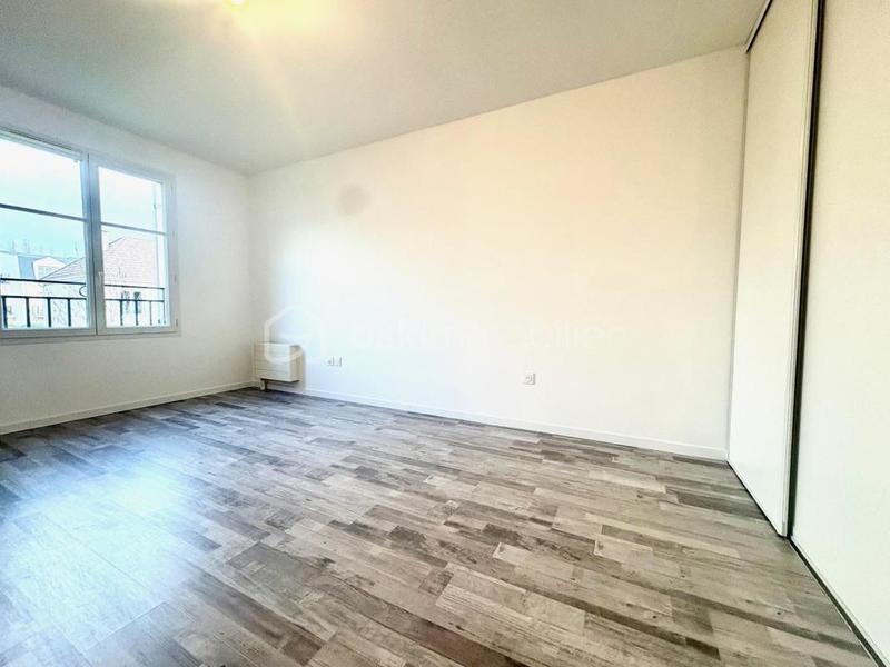 Maison - 94 m² - 5 pièces