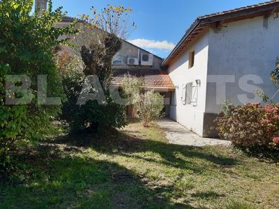 Maison bourgeoise - 205 m² - 5 pièces