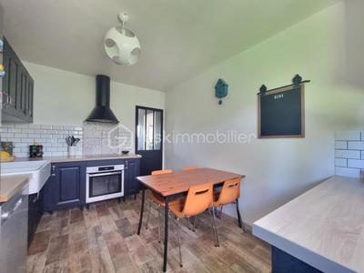 Maison traditionnelle - 80 m² - 5 pièces