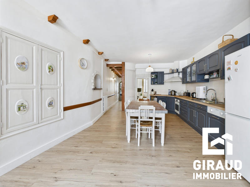 Maison - 131 m² - 7 pièces