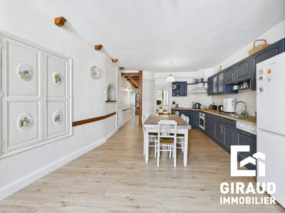 Maison - 131 m² - 7 pièces