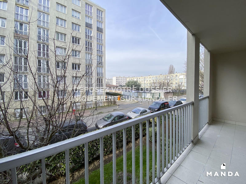 Chambre - 9 m² - 5 pièces