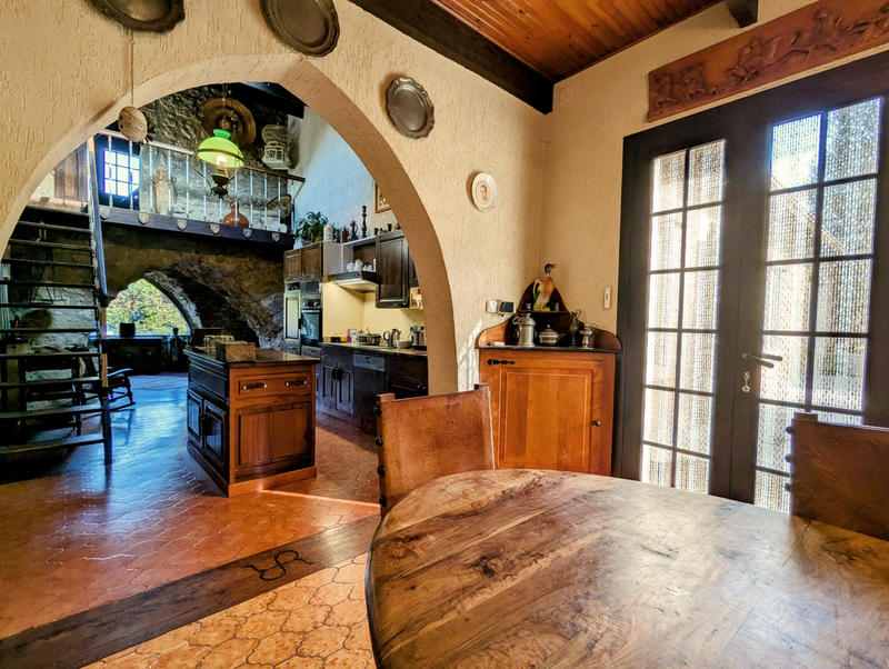 Maison - 200 m² - 7 pièces