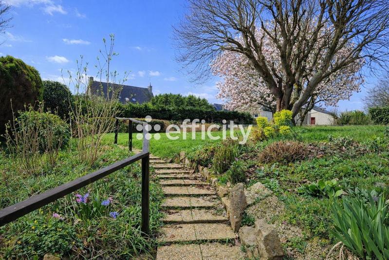 Maison - 183 m² - 6 pièces