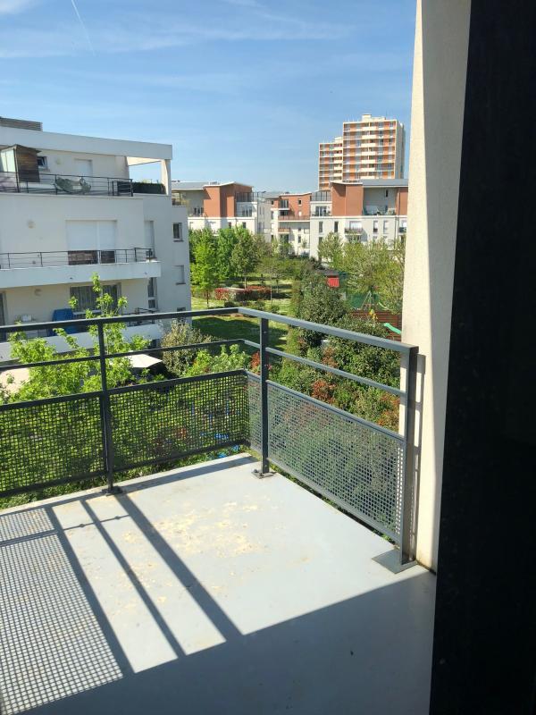 Studio - 30 m² - 1 pièce