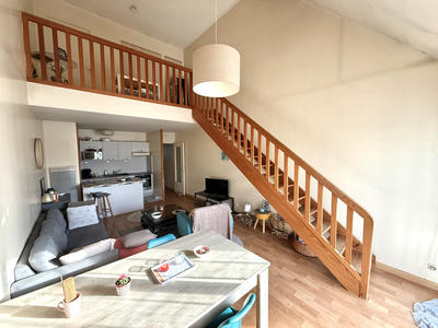 Appartement - 90 m² - 4 pièces