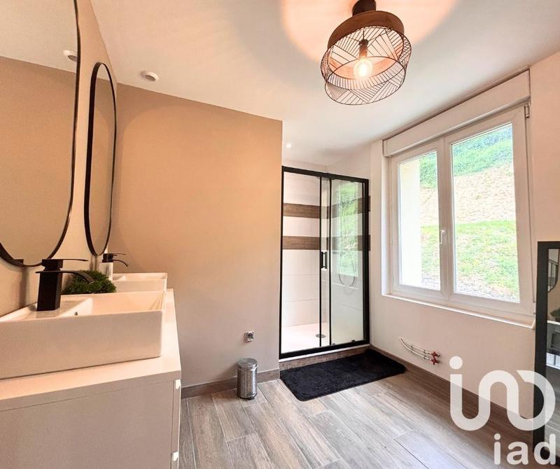 Maison - 155 m² - 6 pièces