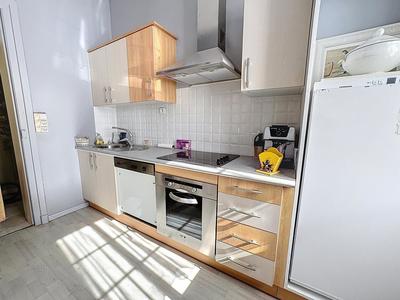 Maison de ville - 150 m² - 9 pièces