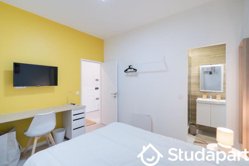 Chambre - 10 m² - 1 pièce