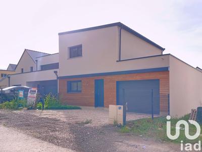 Maison - 106 m² - 5 pièces