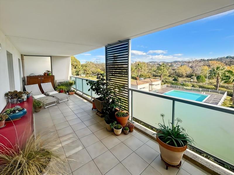 Appartement - 70 m² - 3 pièces