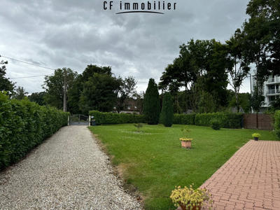 Maison - 104 m² - 4 pièces