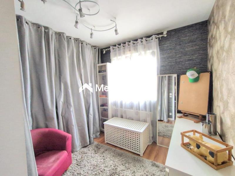 Maison - 166 m² - 7 pièces