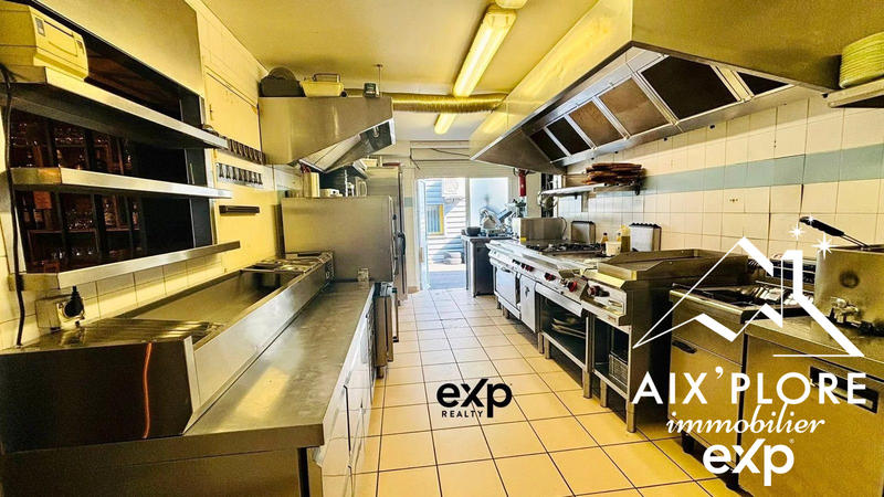 Fonds de commerce - 300 m²