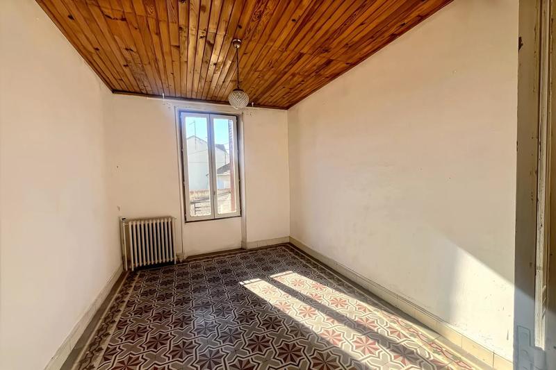 Maison - 96 m² - 7 pièces