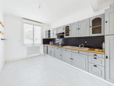 Maison - 92 m² - 4 pièces