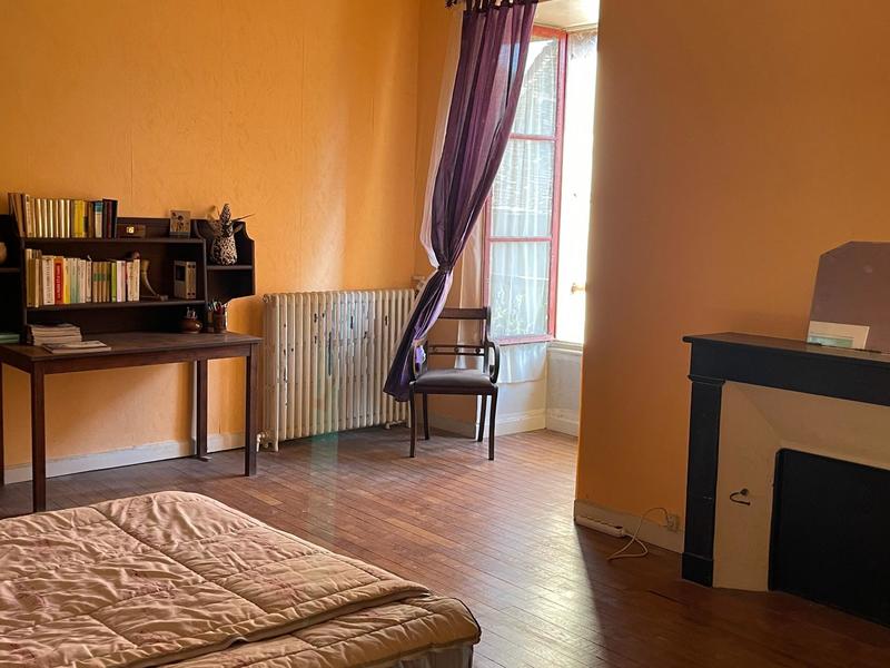 Propriété - 143 m² - 15 pièces