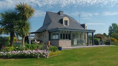 Maison contemporaine - 160 m² - 8 pièces