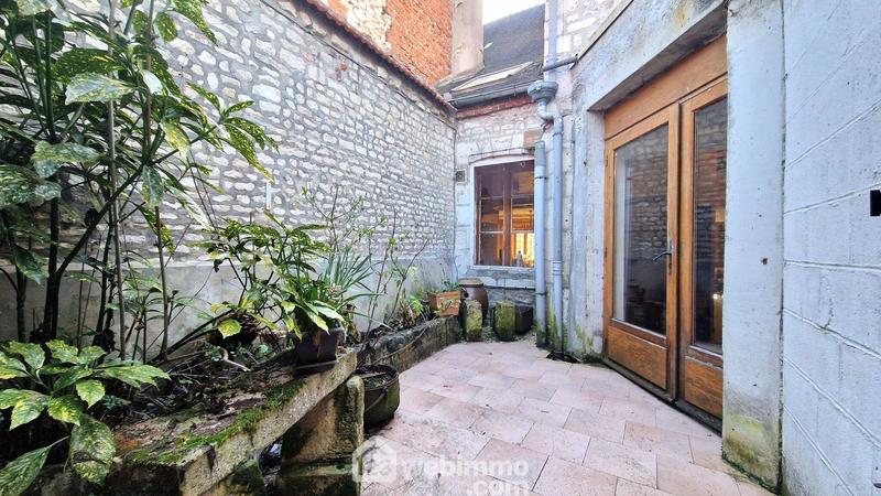 Maison - 179 m² - 6 pièces