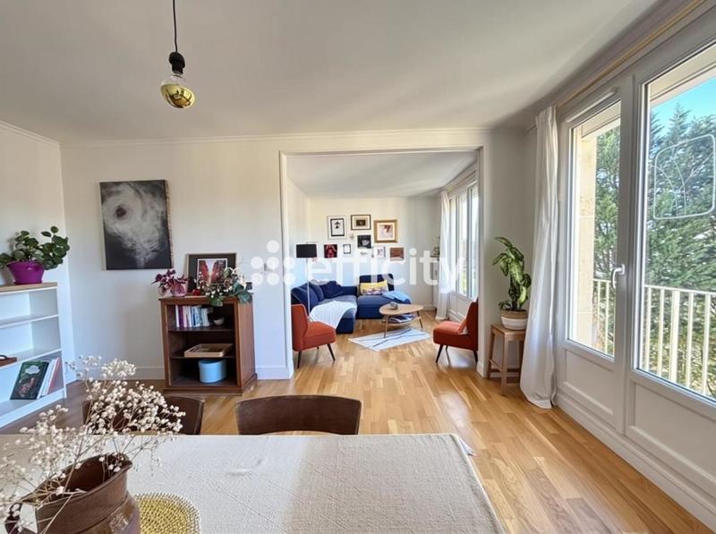 Appartement - 86 m² - 5 pièces