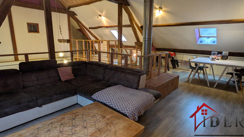 Maison - 240 m² - 9 pièces