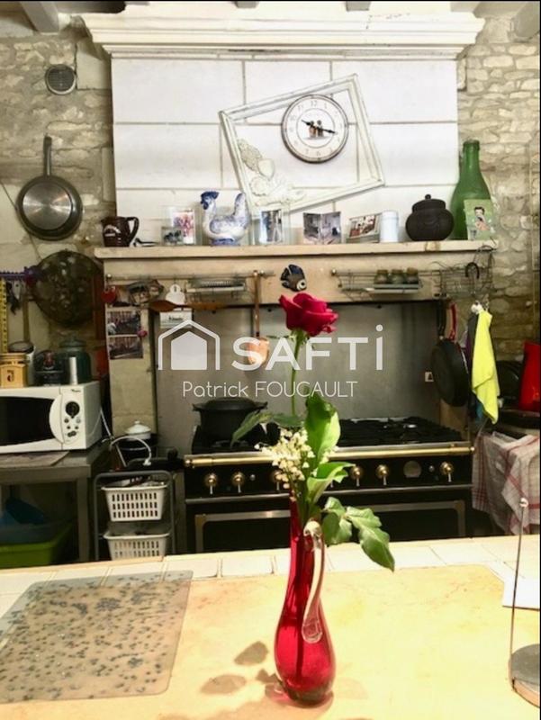 Maison - 640 m² - 11 pièces