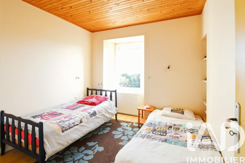 Maison - 177 m² - 8 pièces