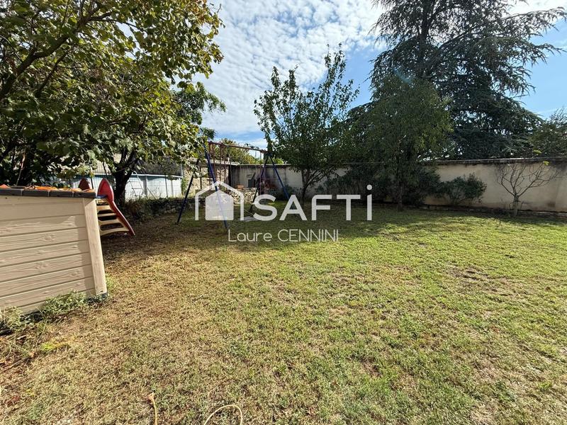 Maison - 184 m² - 10 pièces