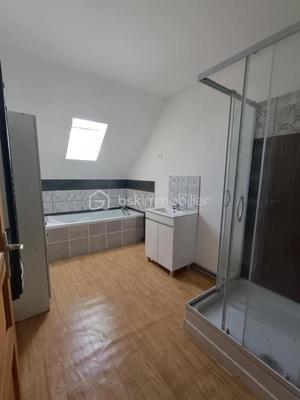 Maison traditionnelle - 90 m² - 5 pièces