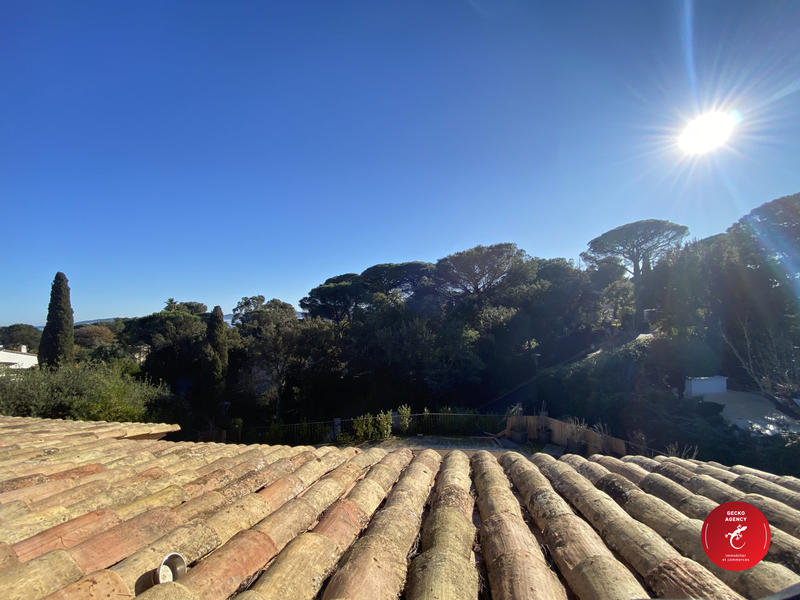 Villa - 238 m² - 6 pièces