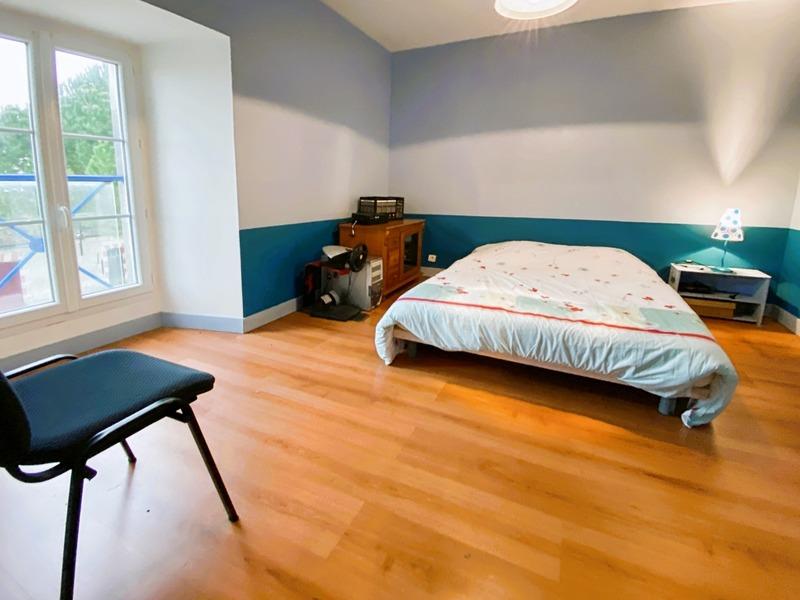 Maison - 220 m² - 7 pièces