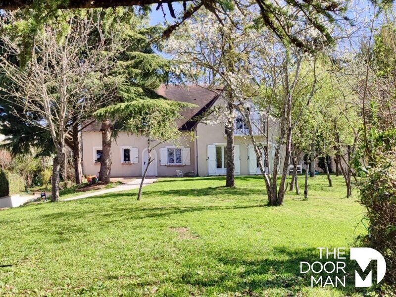 Maison - 264 m² - 7 pièces