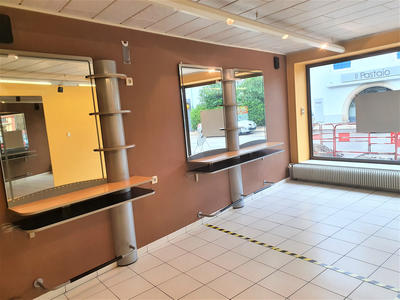 Local commercial - 119 m² - 6 pièces