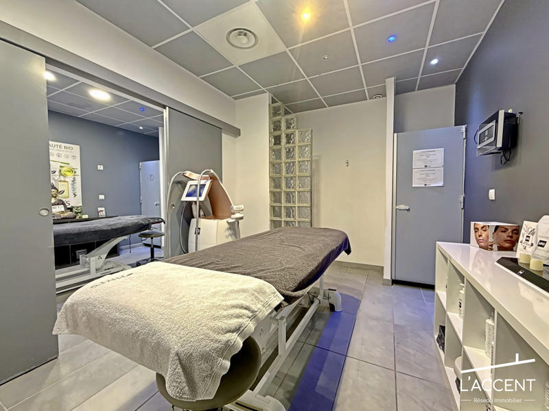 Fonds de commerce - 110 m²